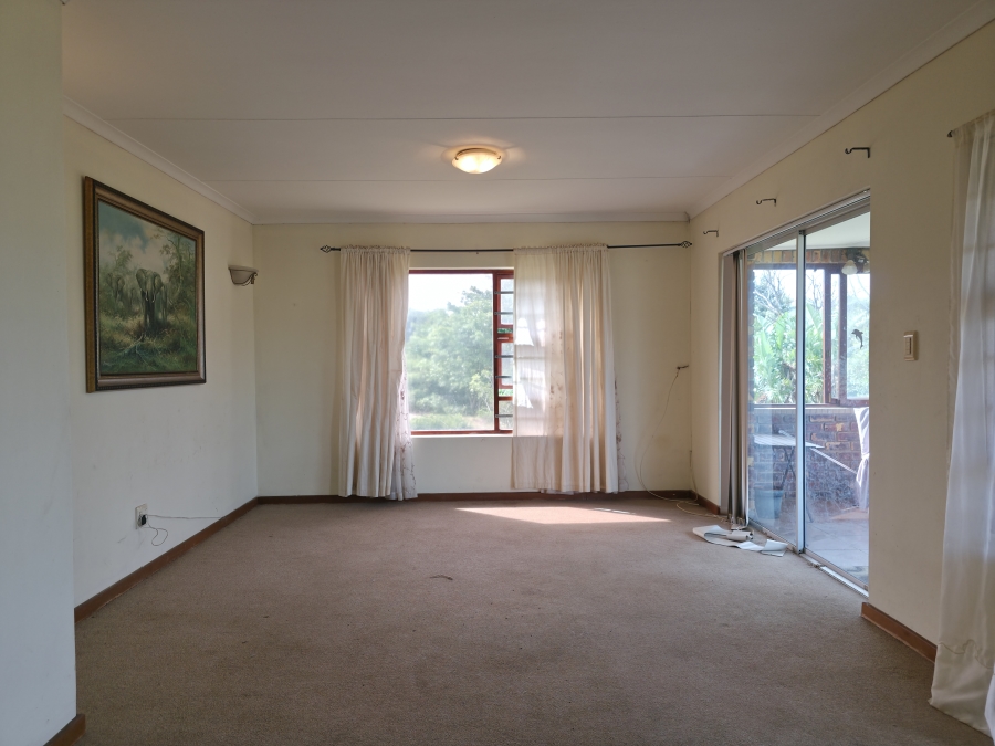 3 Bedroom Property for Sale in Wavecrest Eastern Cape